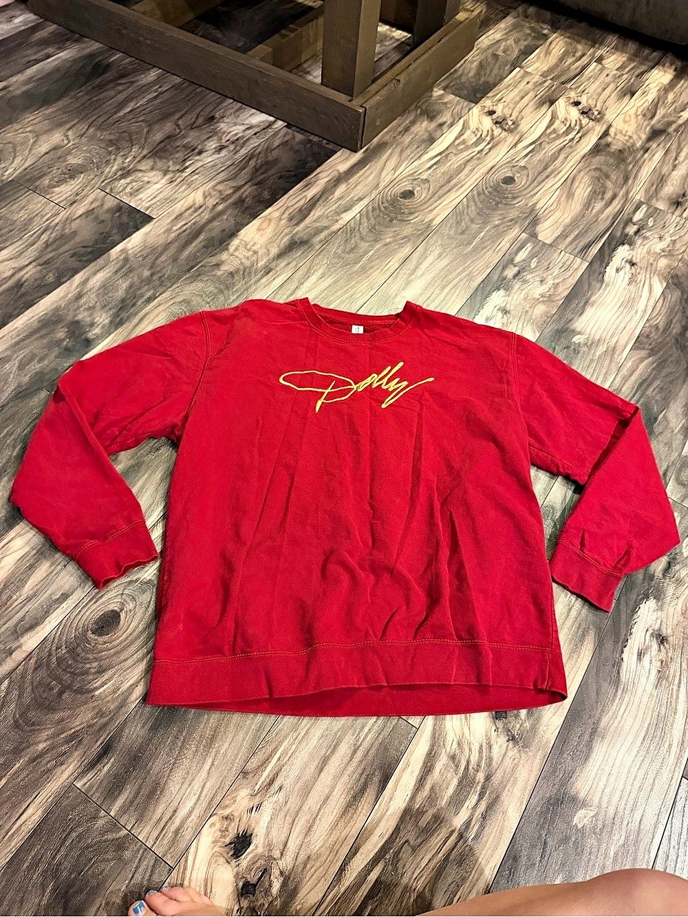Dolly Parton Official Gold Signature Red Sweatshirt XXL